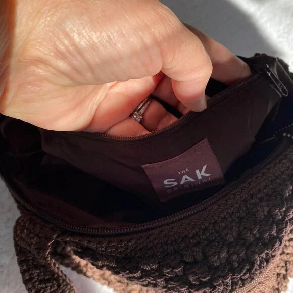 The Sak Woven Brown Shoulder Bag - Picture 14 of 16